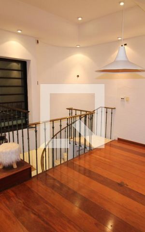Apartamento à venda com 288m², 3 quartos e 4 vagasÁrea de Serviço - Quarto