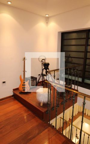 Apartamento à venda com 288m², 3 quartos e 4 vagasÁrea de Serviço - Quarto
