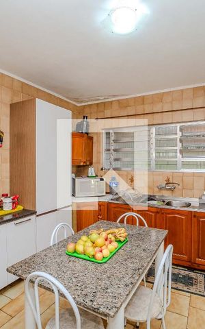 Casa à venda com 287m², 3 quartos e 5 vagas Casa à venda com 287m², 3 quartos e 5 vagasCozinha