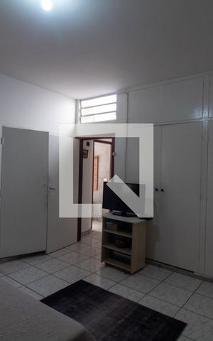 Casa à venda com 120m², 3 quartos e 5 vagas Casa à venda com 120m², 3 quartos e 5 vagasQuarto 1