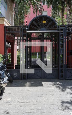 Apartamento à venda com 48m², 2 quartos e 1 vaga Apartamento à venda com 48m², 2 quartos e 1 vagaFachada do condomínio