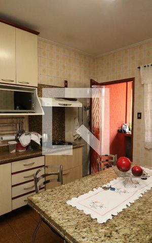 Casa à venda com 325m², 5 quartos e 2 vagasCozinha