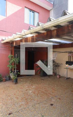 Casa à venda com 325m², 5 quartos e 2 vagasÁrea de Serviço