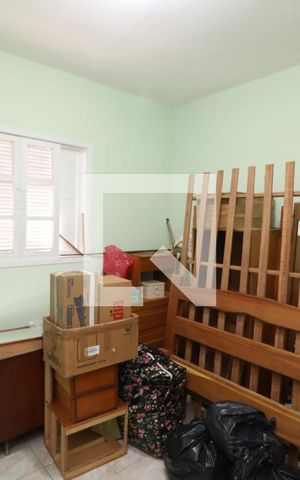 Casa à venda com 325m², 5 quartos e 2 vagasQuarto 3