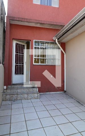 Casa à venda com 325m², 5 quartos e 2 vagasCorredor
