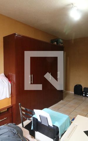 Casa à venda com 325m², 5 quartos e 2 vagasQuarto 4