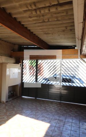 Casa à venda com 325m², 5 quartos e 2 vagasGaragem