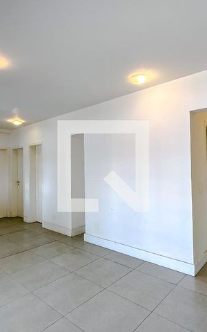 Apartamento à venda com 101m², 2 quartos e 2 vagasSala