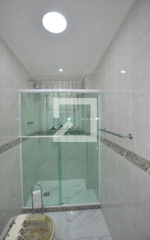 Apartamento à venda com 184m², 4 quartos e 2 vagasBanheiro Social