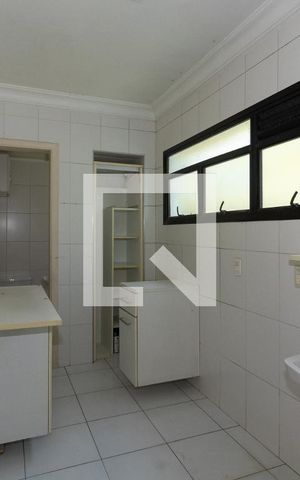 Apartamento à venda com 100m², 3 quartos e 2 vagas Apartamento à venda com 100m², 3 quartos e 2 vagasÁrea de Serviço