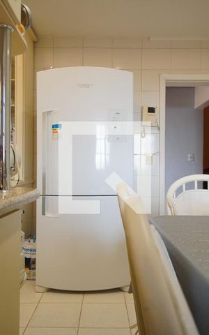 Casa à venda com 350m², 3 quartos e 2 vagasCozinha