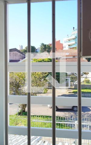 Casa à venda com 350m², 3 quartos e 2 vagasQuarto 2 - Varanda