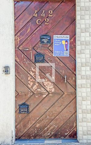 Casa para alugar com 70m², 2 quartos e sem vaga Casa para alugar com 70m², 2 quartos e sem vagaFachada