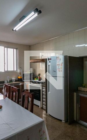 Apartamento à venda com 270m², 4 quartos e 1 vaga Apartamento à venda com 270m², 4 quartos e 1 vagaCozinha