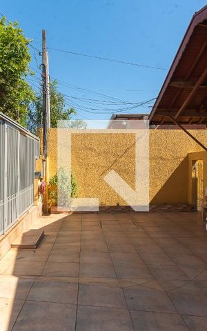 Casa para alugar com 185m², 3 quartos e 5 vagas Casa para alugar com 185m², 3 quartos e 5 vagasGaragem
