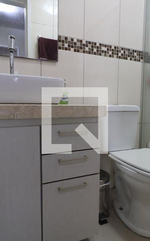 Casa de condomínio à venda com 120m², 3 quartos e 2 vagasBanheiro