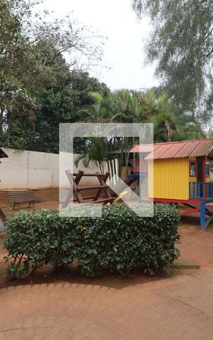 Casa de condomínio à venda com 120m², 3 quartos e 2 vagasÁrea comum - Playground