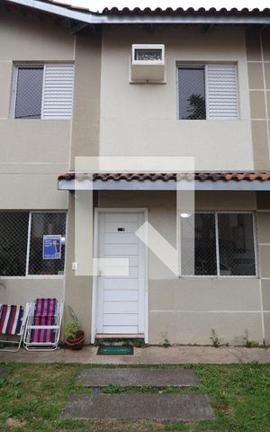 Casa de condomínio à venda com 120m², 3 quartos e 2 vagasFachada
