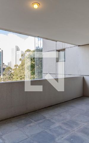 Apartamento à venda com 185m², 3 quartos e 3 vagas Apartamento à venda com 185m², 3 quartos e 3 vagasSacada