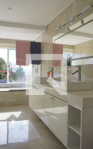 Casa para alugar com 600m², 3 quartos e 5 vagasBanheiro suite.3