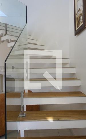 Casa para alugar com 600m², 3 quartos e 5 vagasAcesso a escritório