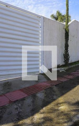 Casa para alugar com 600m², 3 quartos e 5 vagasFachada