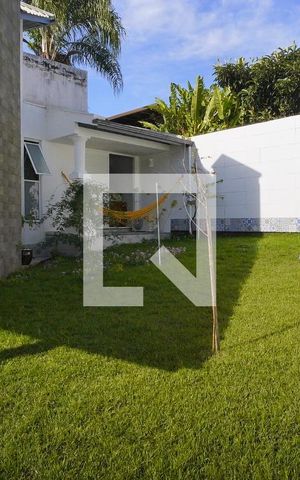 Casa para alugar com 600m², 3 quartos e 5 vagasPátio frente