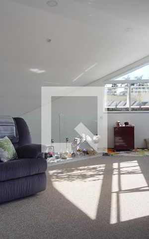Casa para alugar com 600m², 3 quartos e 5 vagasEscritório