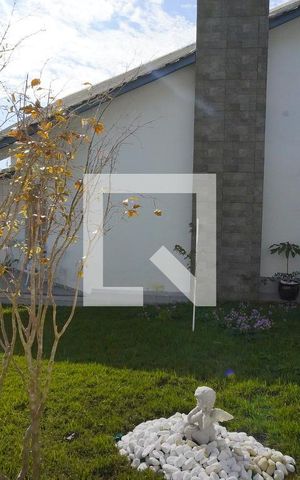 Casa para alugar com 600m², 3 quartos e 5 vagasPátio frente