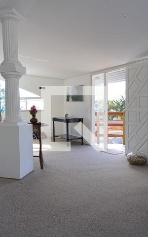 Casa para alugar com 600m², 3 quartos e 5 vagasEscritório