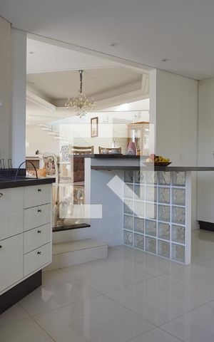 Casa para alugar com 600m², 3 quartos e 5 vagasCozinha