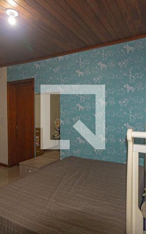 Casa à venda com 350m², 5 quartos e 5 vagas Casa à venda com 350m², 5 quartos e 5 vagasSuíte 2
