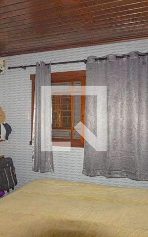 Casa à venda com 350m², 5 quartos e 5 vagas Casa à venda com 350m², 5 quartos e 5 vagasSuíte 3
