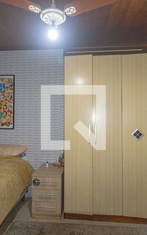 Casa à venda com 350m², 5 quartos e 5 vagas Casa à venda com 350m², 5 quartos e 5 vagasSuíte 3