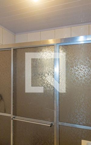 Casa à venda com 350m², 5 quartos e 5 vagas Casa à venda com 350m², 5 quartos e 5 vagasLavabo