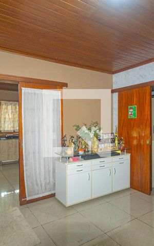 Casa à venda com 350m², 5 quartos e 5 vagas Casa à venda com 350m², 5 quartos e 5 vagasSala de Jantar