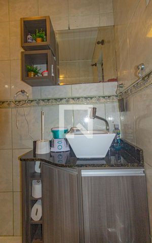 Casa à venda com 350m², 5 quartos e 5 vagas Casa à venda com 350m², 5 quartos e 5 vagasBanheiro da Suíte 1