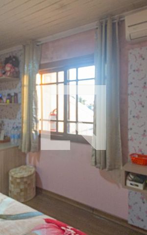 Casa à venda com 350m², 5 quartos e 5 vagas Casa à venda com 350m², 5 quartos e 5 vagasSuíte 4