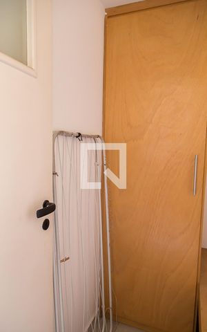 Apartamento à venda com 173m², 4 quartos e 4 vagas Apartamento à venda com 173m², 4 quartos e 4 vagasQuarto de Serviço