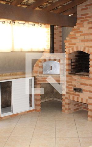 Casa de condomínio para alugar com 130m², 3 quartos e 2 vagasChurrasqueira
