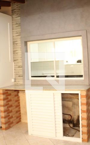 Casa de condomínio para alugar com 130m², 3 quartos e 2 vagasChurrasqueira