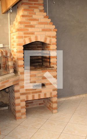 Casa de condomínio para alugar com 130m², 3 quartos e 2 vagasChurrasqueira
