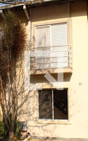 Casa de condomínio para alugar com 130m², 3 quartos e 2 vagasFachada