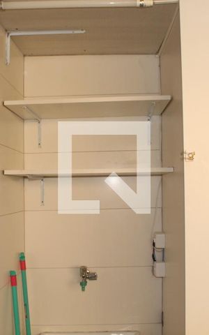 Casa de condomínio para alugar com 130m², 3 quartos e 2 vagasLavanderia