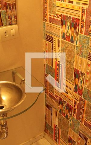 Casa de condomínio para alugar com 130m², 3 quartos e 2 vagasLavabo