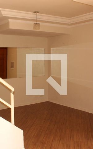 Casa de condomínio para alugar com 130m², 3 quartos e 2 vagasSala