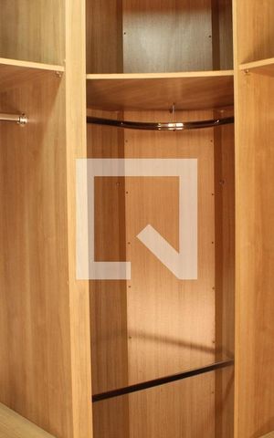 Casa de condomínio para alugar com 130m², 3 quartos e 2 vagasCloset Quarto