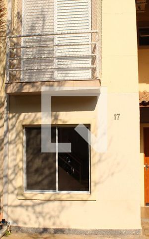 Casa de condomínio para alugar com 130m², 3 quartos e 2 vagasFachada