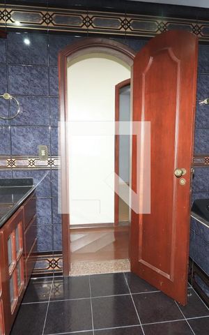 Casa à venda com 300m², 3 quartos e 3 vagasBanheiro Social