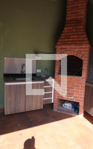 Casa à venda com 300m², 3 quartos e 3 vagasChurrasqueira
